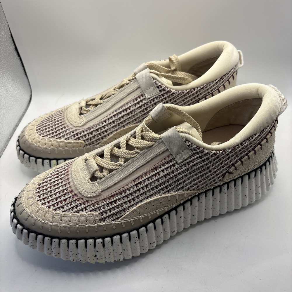 Django & Juliette Copen Women's 39/8.5 Athletic Fashion Sneakers Beige Cream